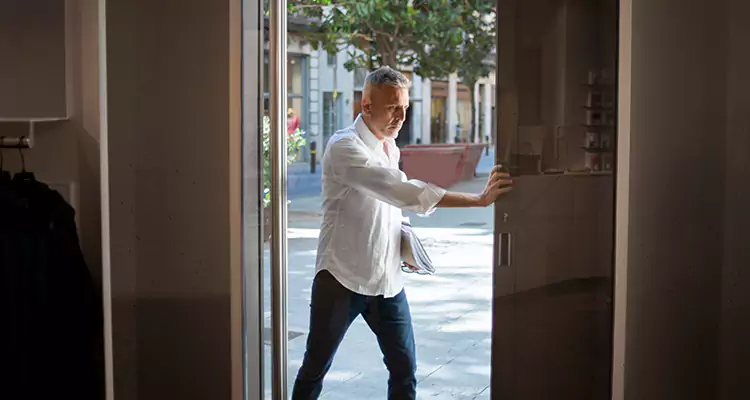 Track Cleaning and Repair for Stuck Doors in Haines City, FL